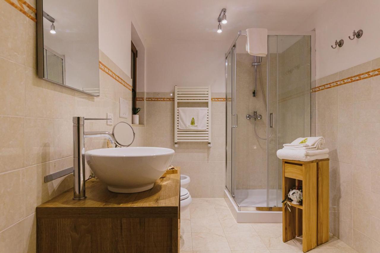 Milestones Modern Suite Trullo Jacuzzi Spa & Relax อัลเบโรเบลโล ภายนอก รูปภาพ