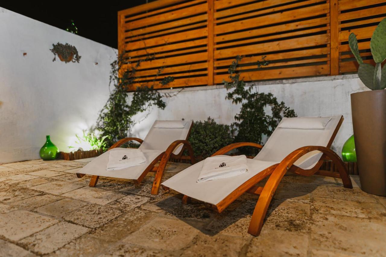Milestones Modern Suite Trullo Jacuzzi Spa & Relax อัลเบโรเบลโล ภายนอก รูปภาพ